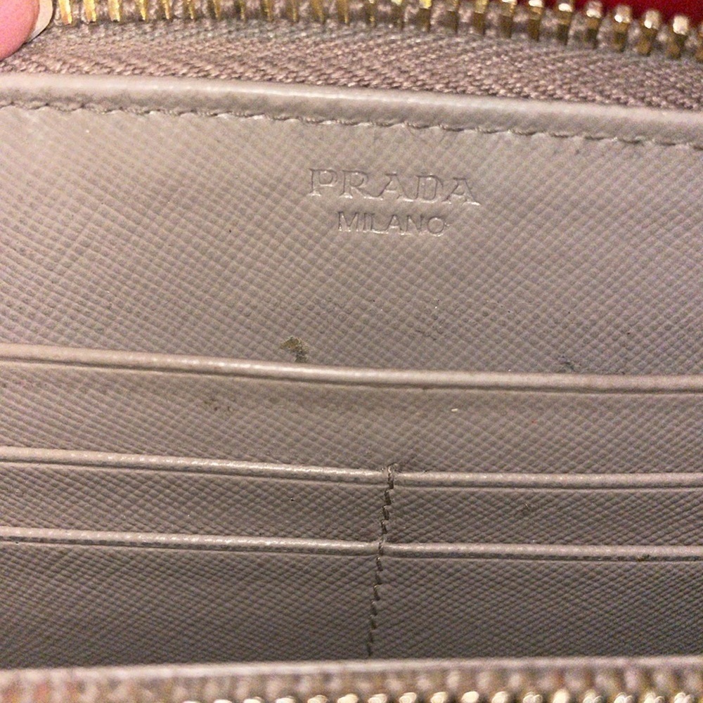 Prada Saffiano Leather Zippy Long Wallet EUC  FF - Picture 8 of 13